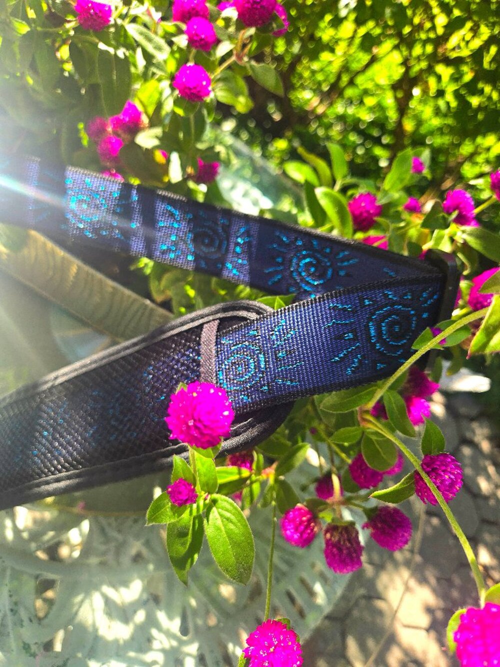 D'Addario Planet Waves Auto Lock Vintage Guitar Strap Suns Blue Woven 2" Strap - Picture 9 of 13